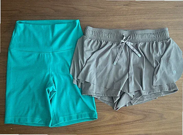 YOGALICIOUS Lux Bike Shorts Teal Blue HARMONY & BALANCE Taupe Short Womens Small
